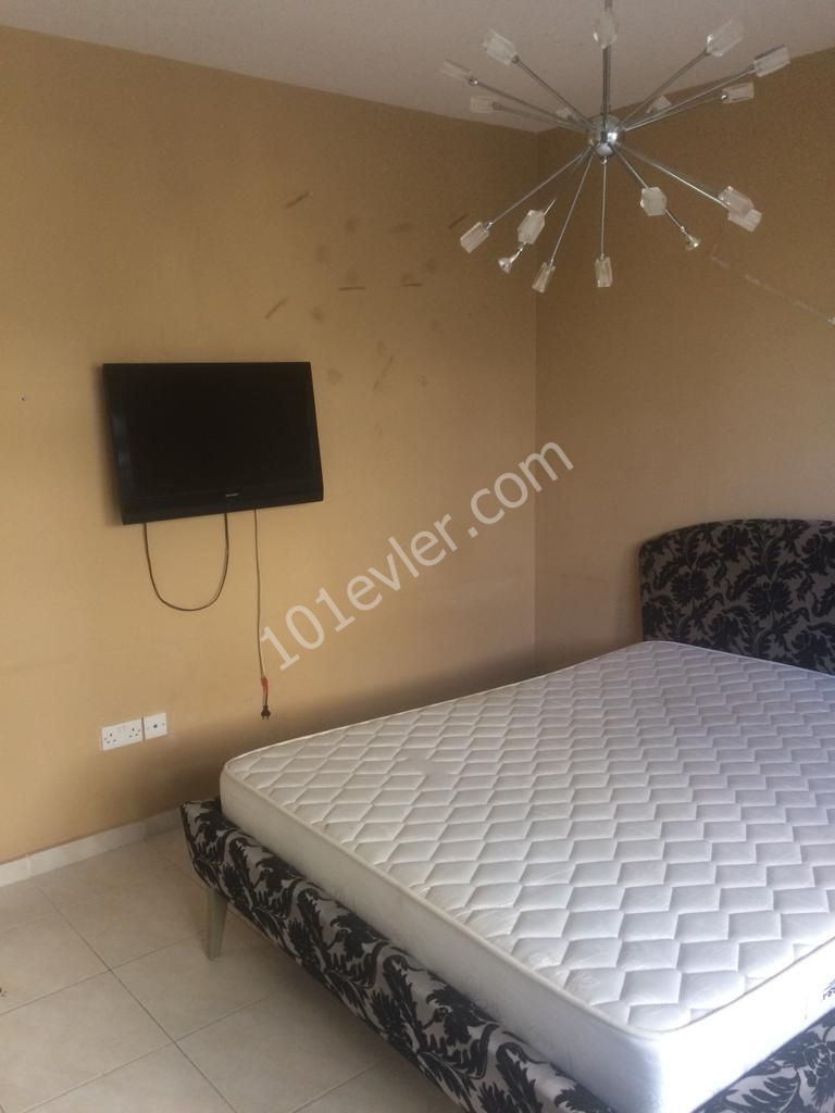 GİRNE ASLANLI VİLLA ARKASI 1. KATTA FULL EŞYALI KLİMALI 138M2 3+1 KİRALIK DAİRE 