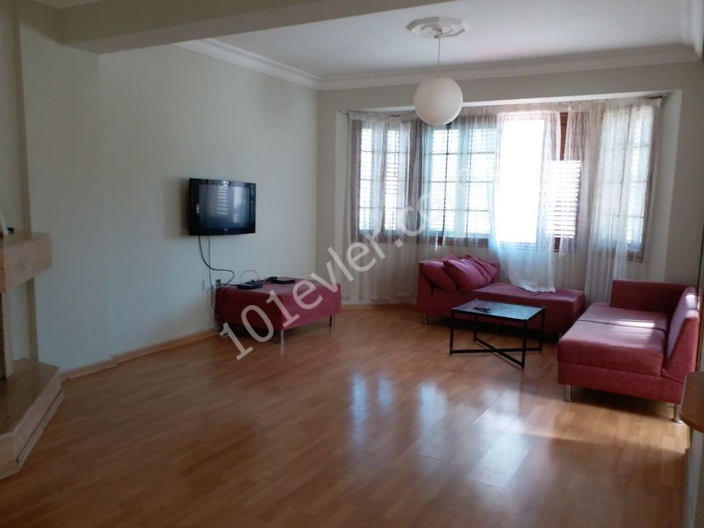 Flat To Rent in Girne Merkez, Kyrenia