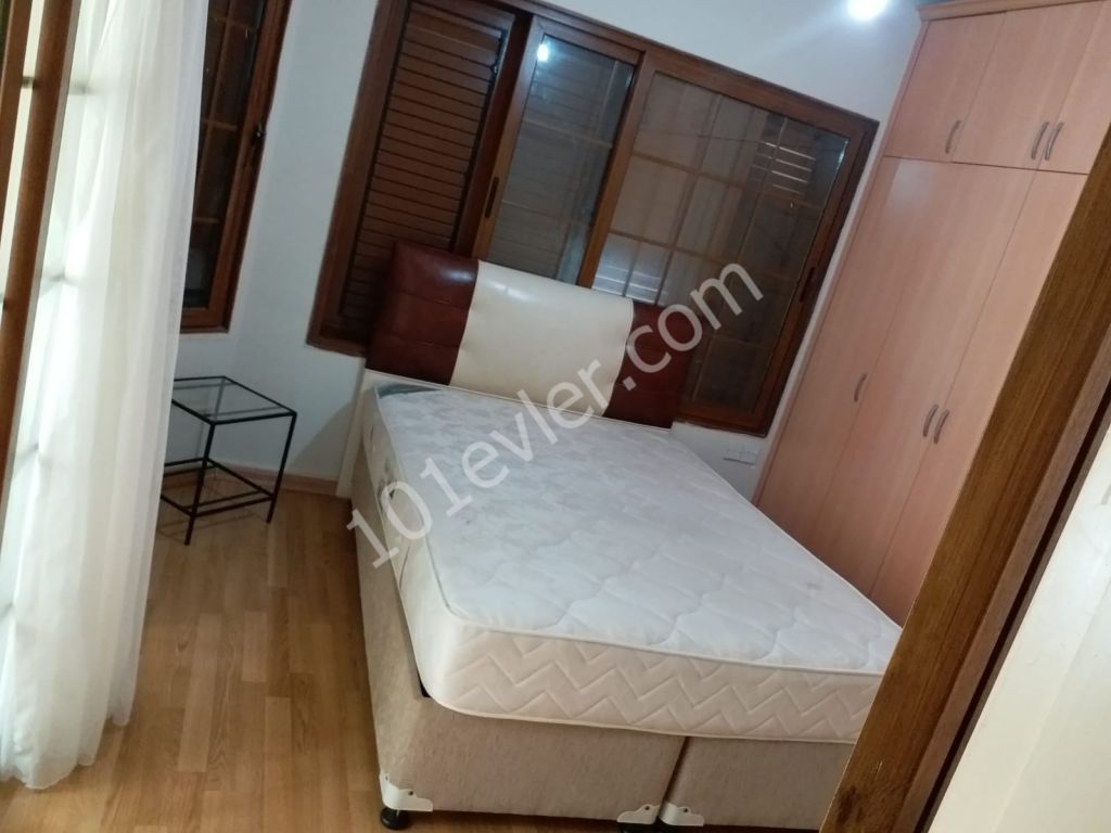 GİRNE MERKEZ SULU ÇEMBER BÖLGESİN DE HAVUZLU SATILIK 3+1 DAİRE