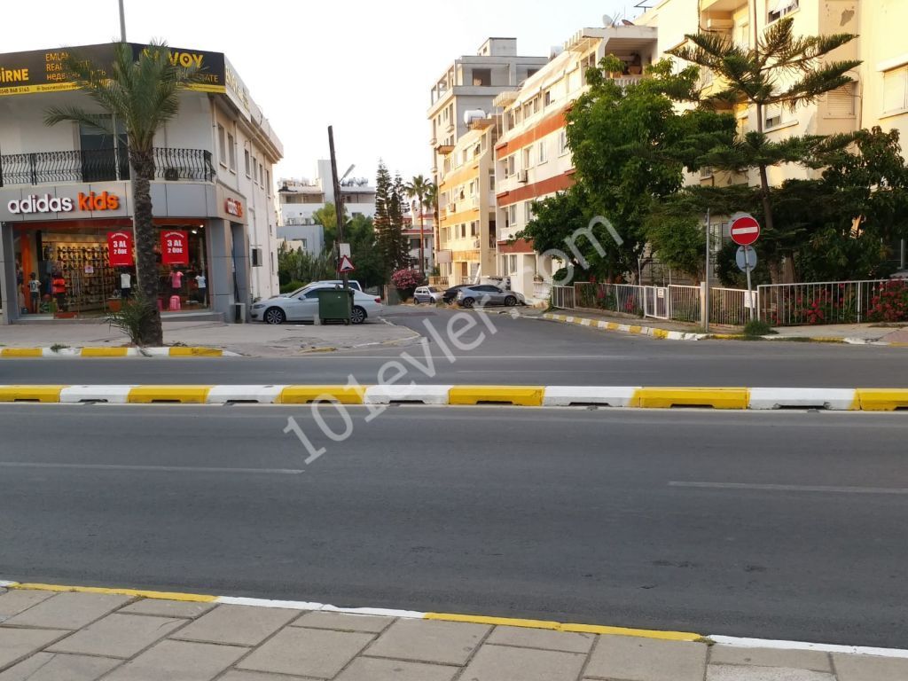 APARTMENT FOR SALE ( 3+1) IN KYRENIA CITY CENTER