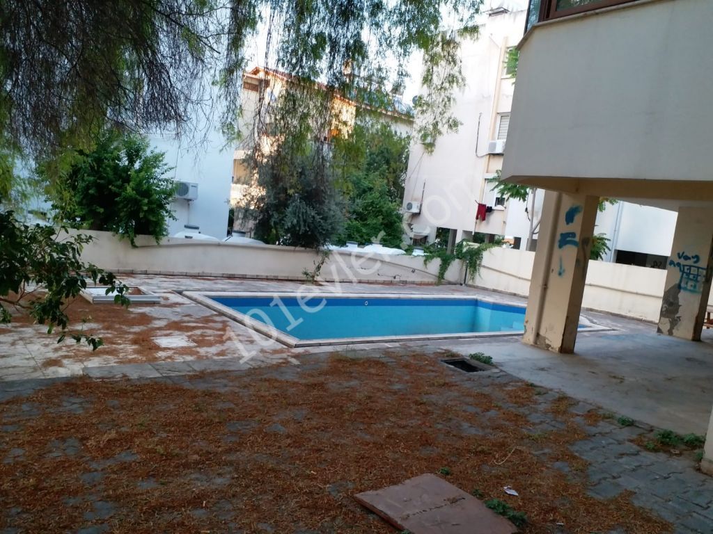 APARTMENT FOR SALE ( 3+1) IN KYRENIA CITY CENTER