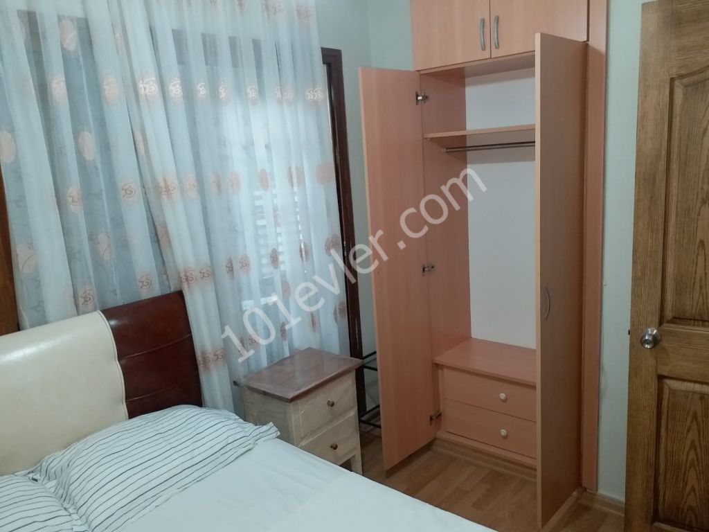 GİRNE MERKEZ SULU ÇEMBER BÖLGESİN DE HAVUZLU SATILIK 3+1 DAİRE