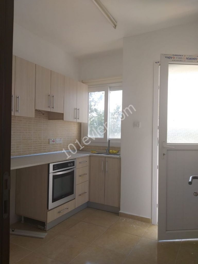 Flat To Rent in Girne Merkez, Kyrenia