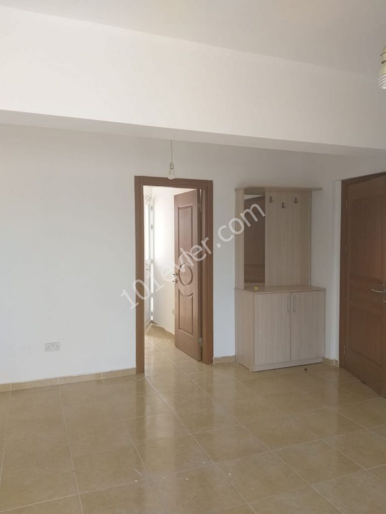 Flat To Rent in Girne Merkez, Kyrenia