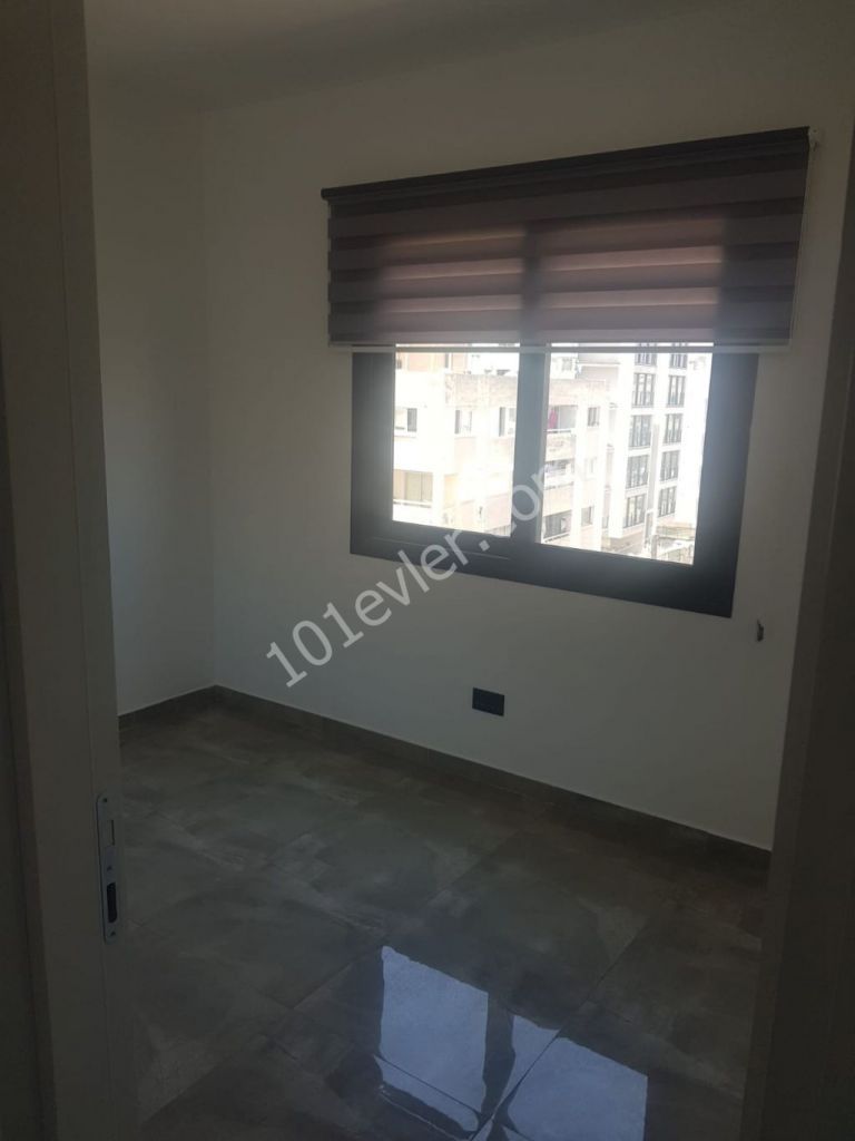 GİRNE MERKEZ DE ULTRA LÜX 2+1 SATILIK DAİRE