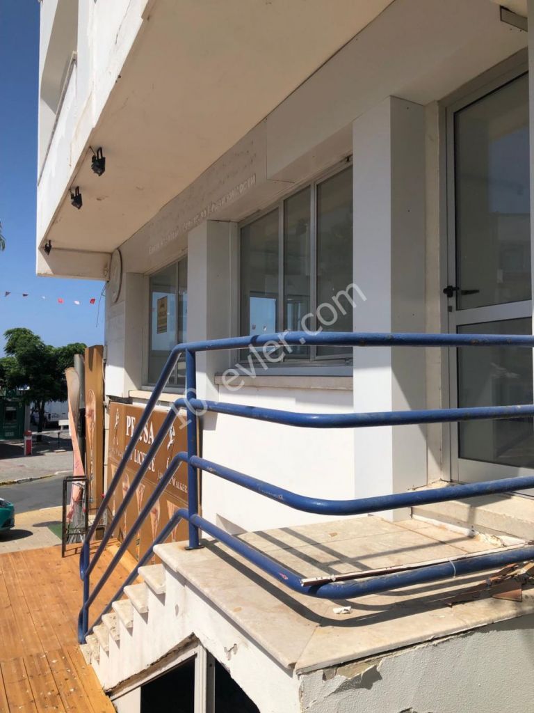 Shop To Rent in Girne Merkez, Kyrenia