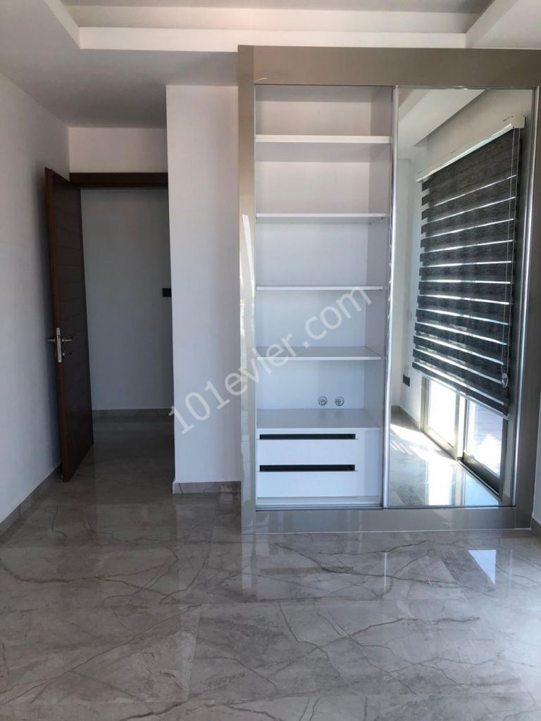 GİRNE NİN KALBİ MERKEZİN DE KİRALIK 2+1 ULTRA LÜX PENTHOUSE