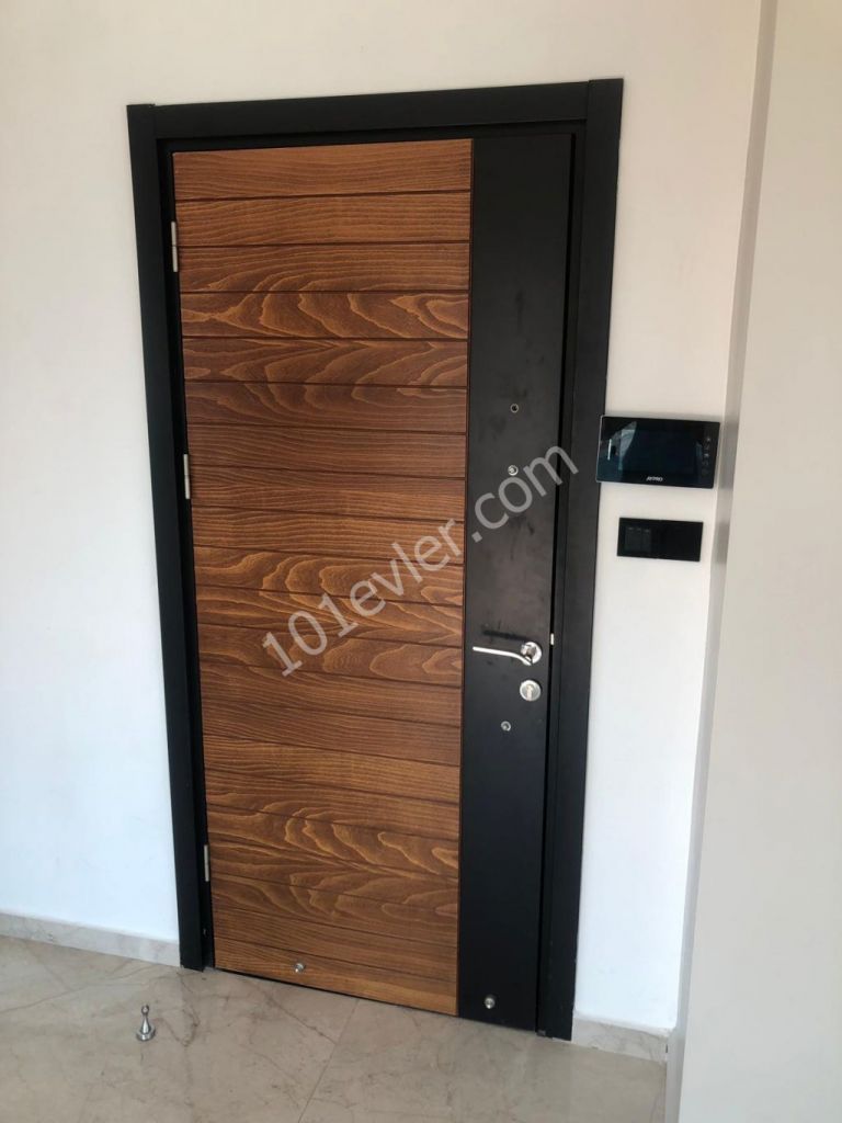 GİRNE NİN KALBİ MERKEZİN DE KİRALIK 2+1 ULTRA LÜX PENTHOUSE