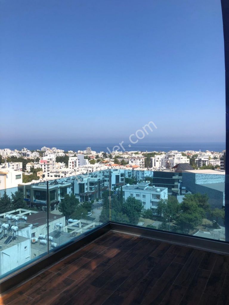 Büro Mieten in Girne Merkez, Kyrenia