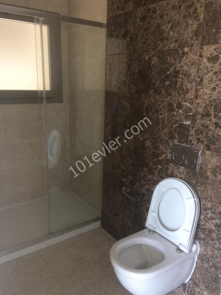 GİRNE MERKEZ DE ULTRA LÜX 2+1 SATILIK OFİS/DAİRE