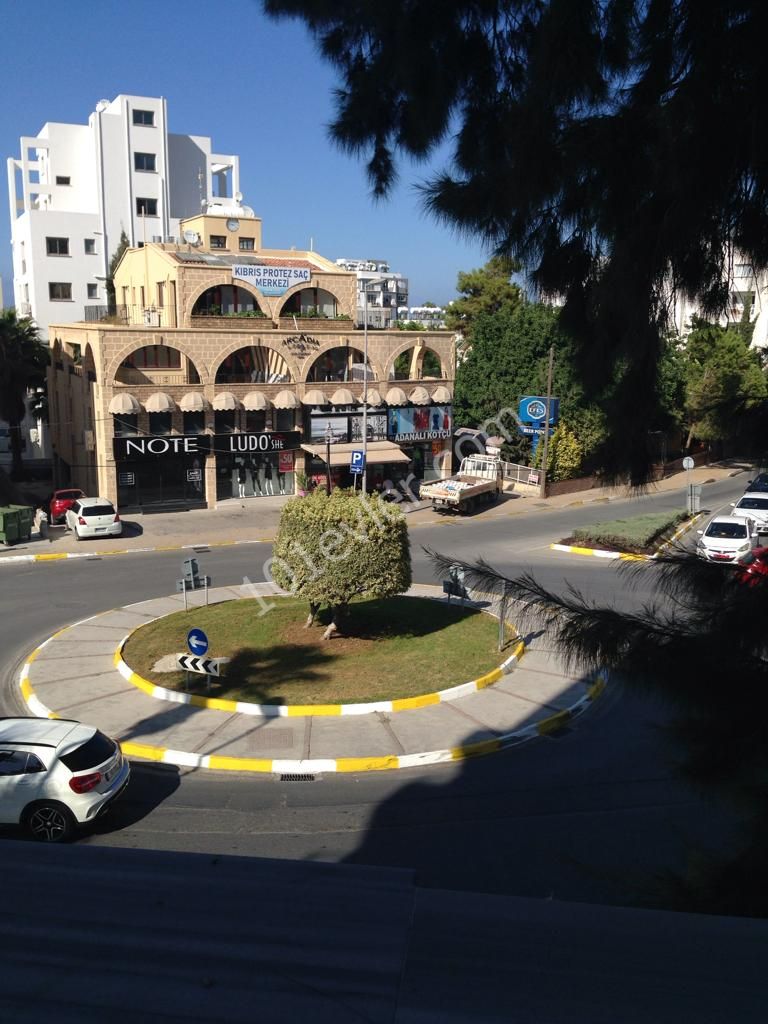 تخت برای اجاره in Girne Merkez, گیرنه