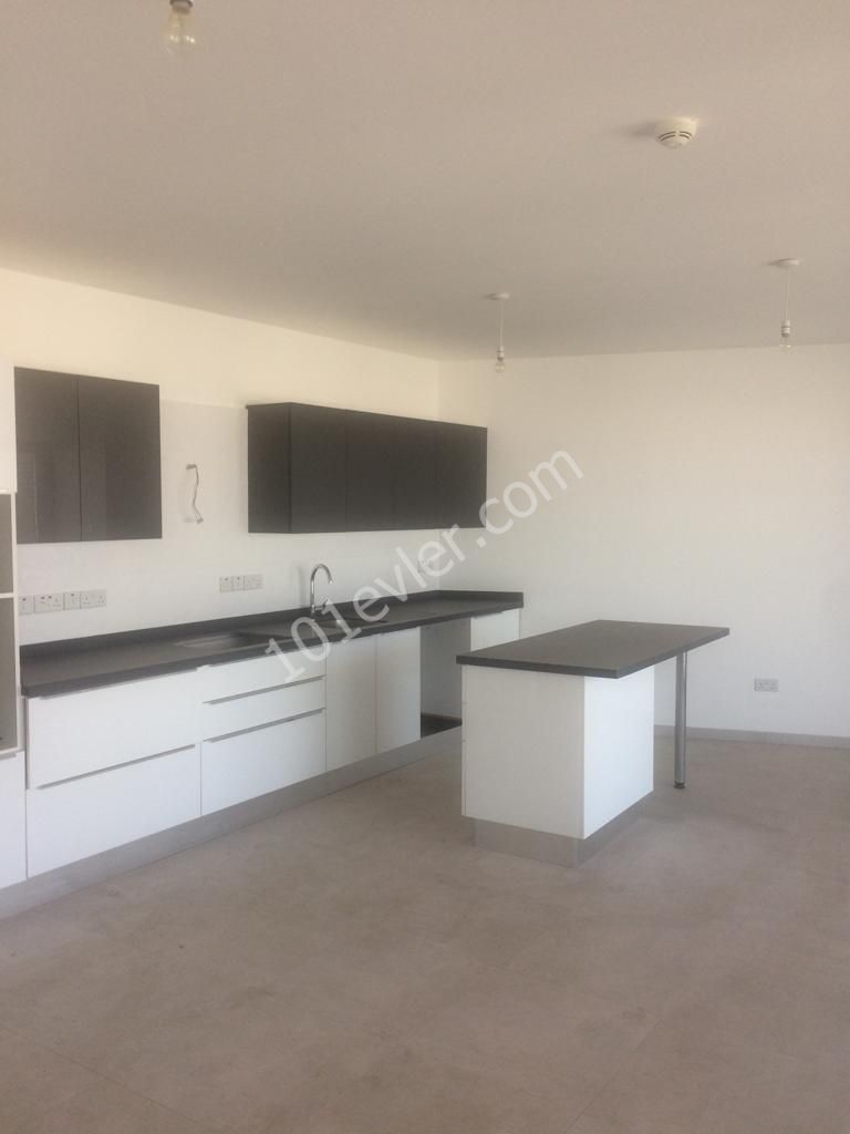 APARTMENT FOR RENT ( 2+1)  IN KYRENIA CITY CENTER