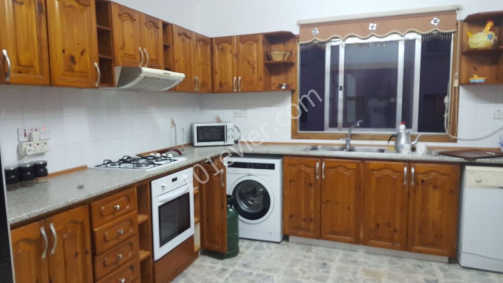 GİRNE MERKEZ DE KİRALIK 3+1 LÜX DAİRE