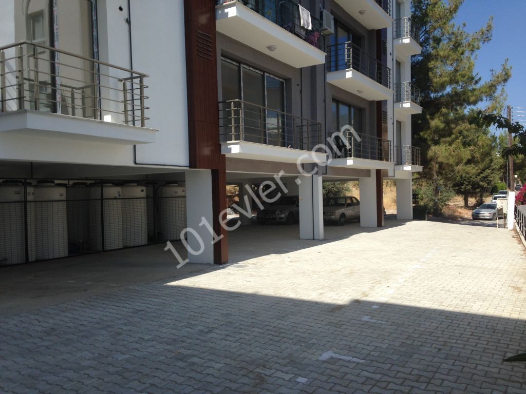 GİRNE MERKEZ DE KİRALIK 1+1 LÜX DAİRE