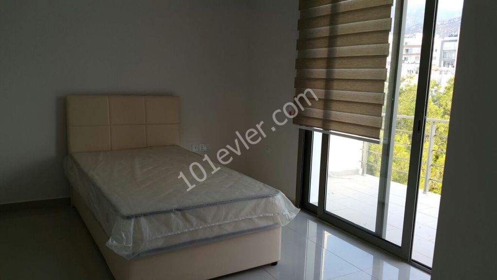 APARTMENT FOR RENT ( 2+1)  IN KYRENIA  CITY CENTER