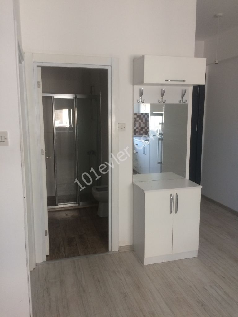 GİRNE MERKEZ DE KİRALIK 1+1 LÜX DAİRE