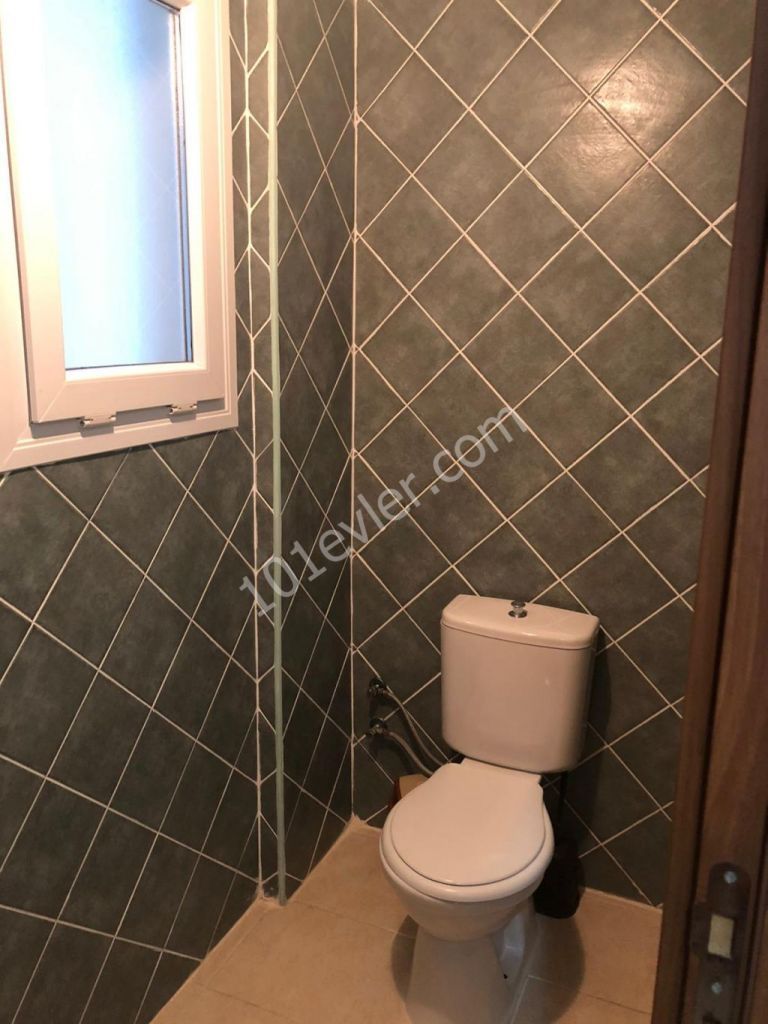 GİRNE MERKEZ DE KİRALIK 2+1 LÜX DAİRE