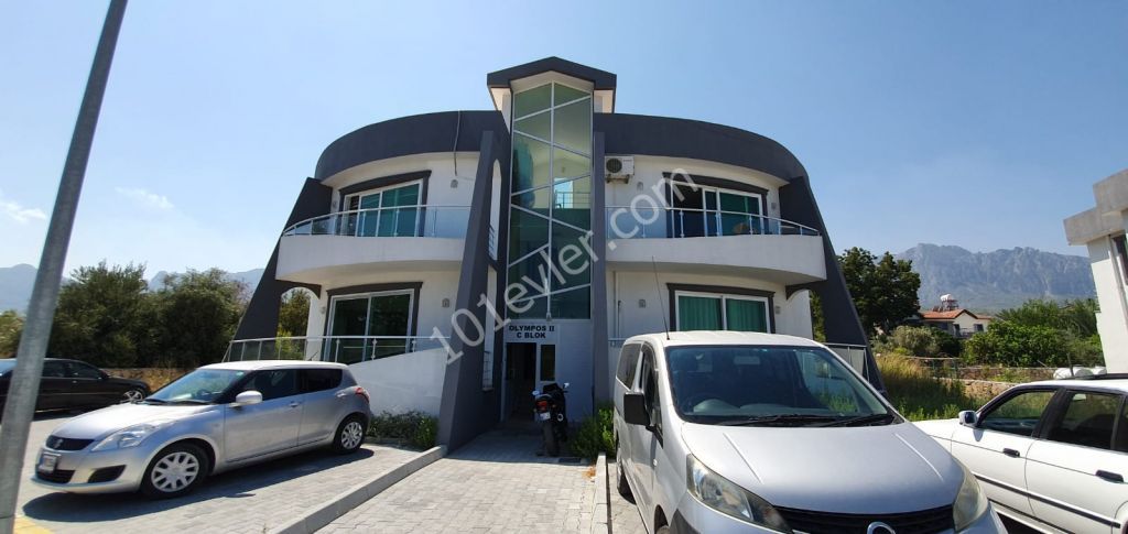 Flat For Sale in Karaoğlanoğlu, Kyrenia