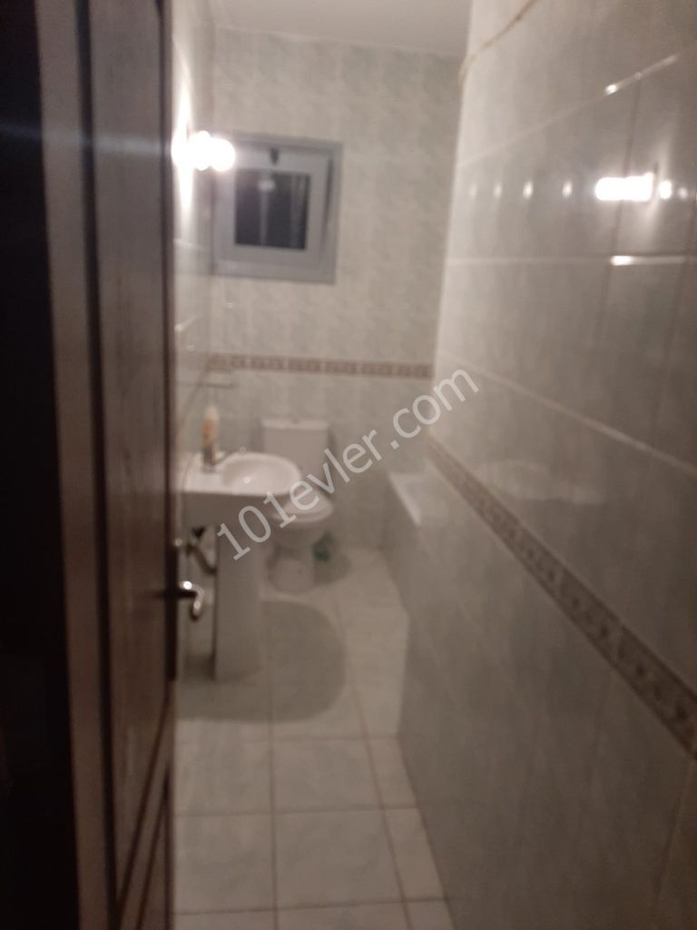 GİRNE MERKEZ DE KİRALIK 3+1 DAİRE