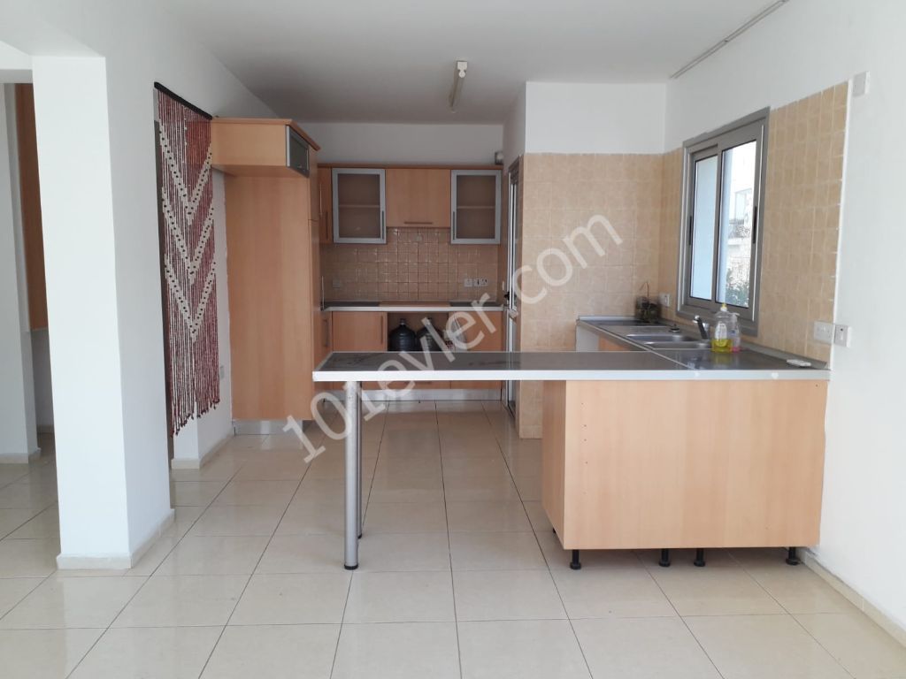 APARTMENT FOR RENT ( 3+1)  IN KYRENIA CITY CENTER