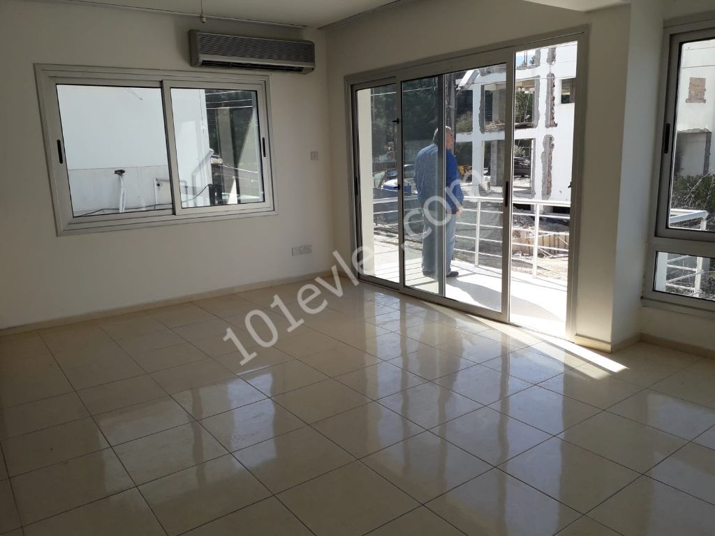 APARTMENT FOR RENT ( 3+1)  IN KYRENIA CITY CENTER