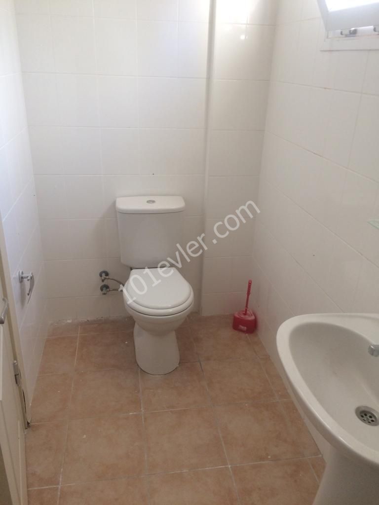 GİRNE MERKEZ DE SATILIK 2+1 DAİRE