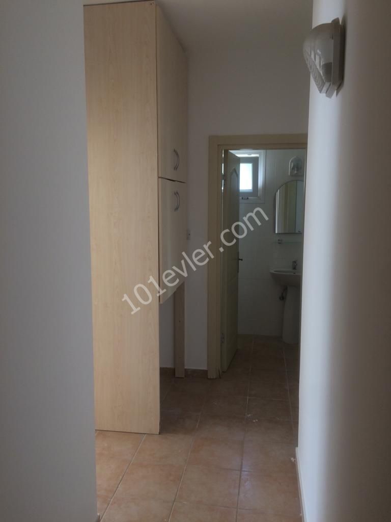 GİRNE MERKEZ DE SATILIK 2+1 DAİRE