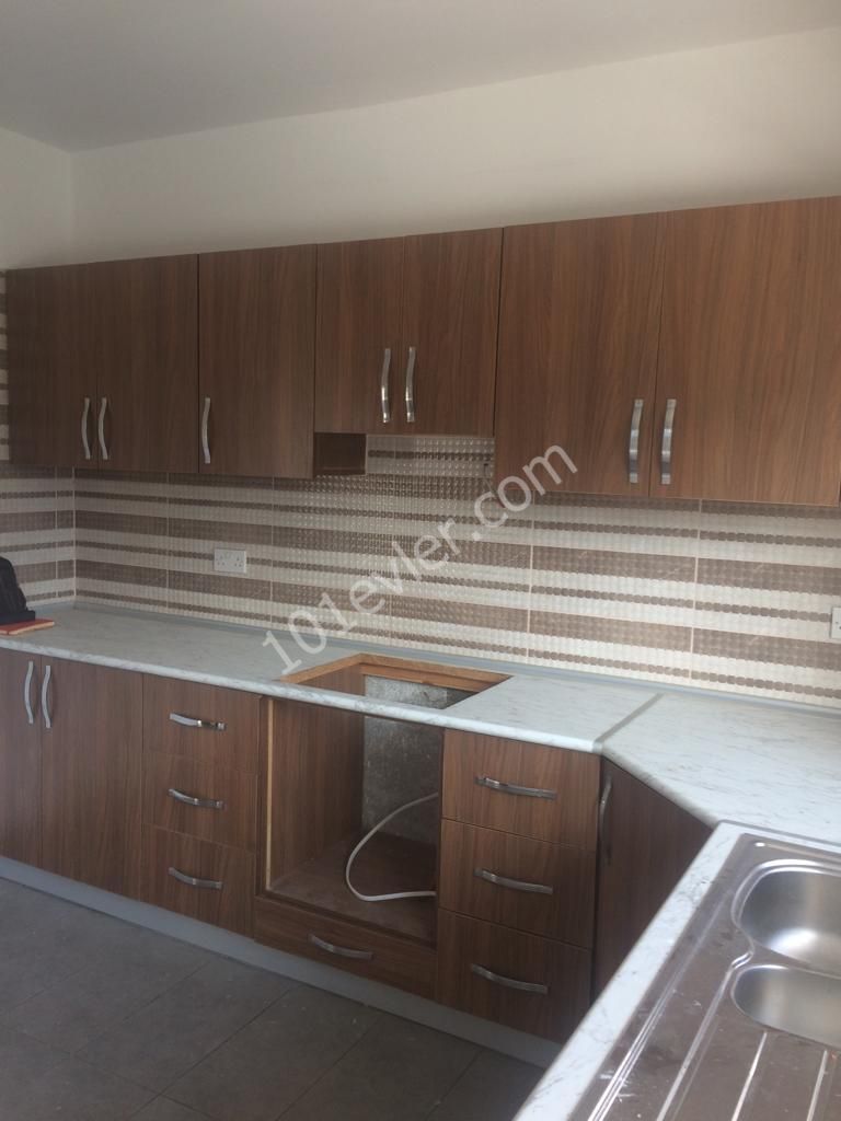 Flat To Rent in Girne Merkez, Kyrenia