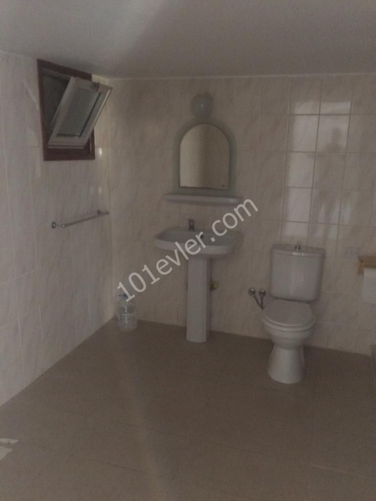 Flat To Rent in Girne Merkez, Kyrenia