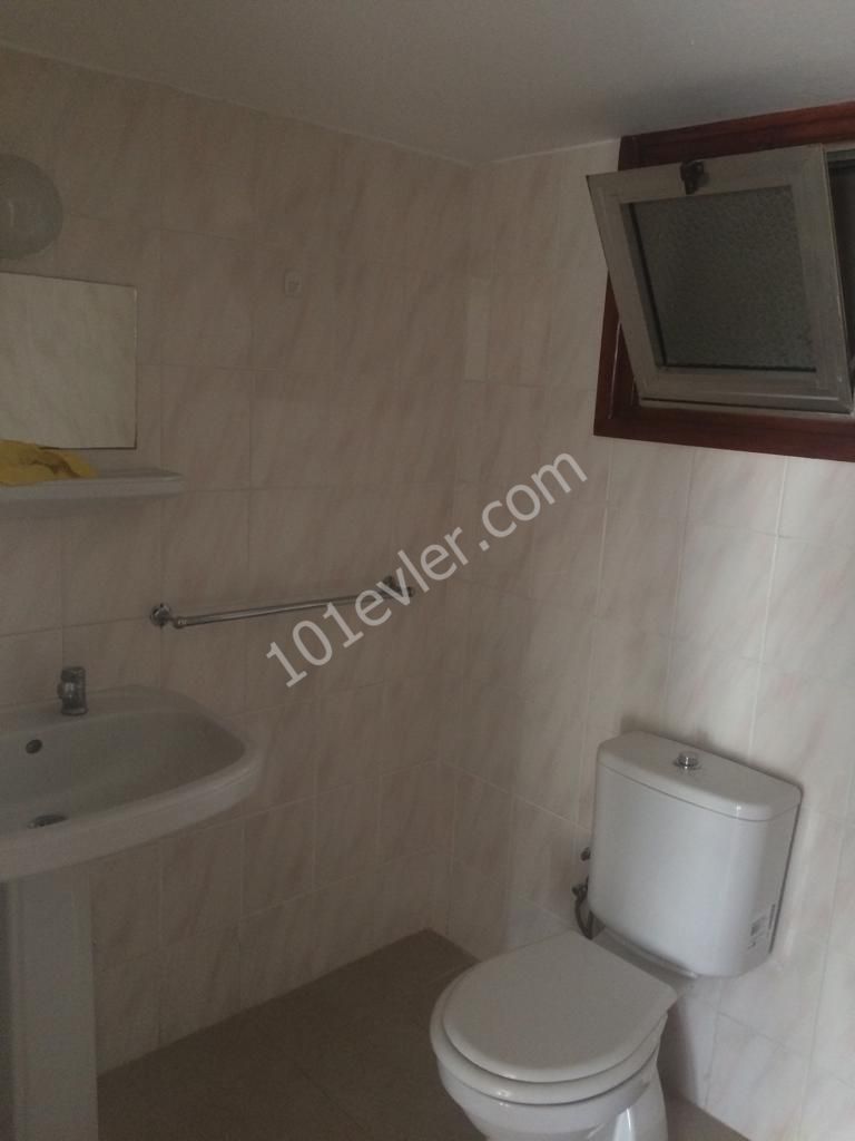 Flat To Rent in Girne Merkez, Kyrenia