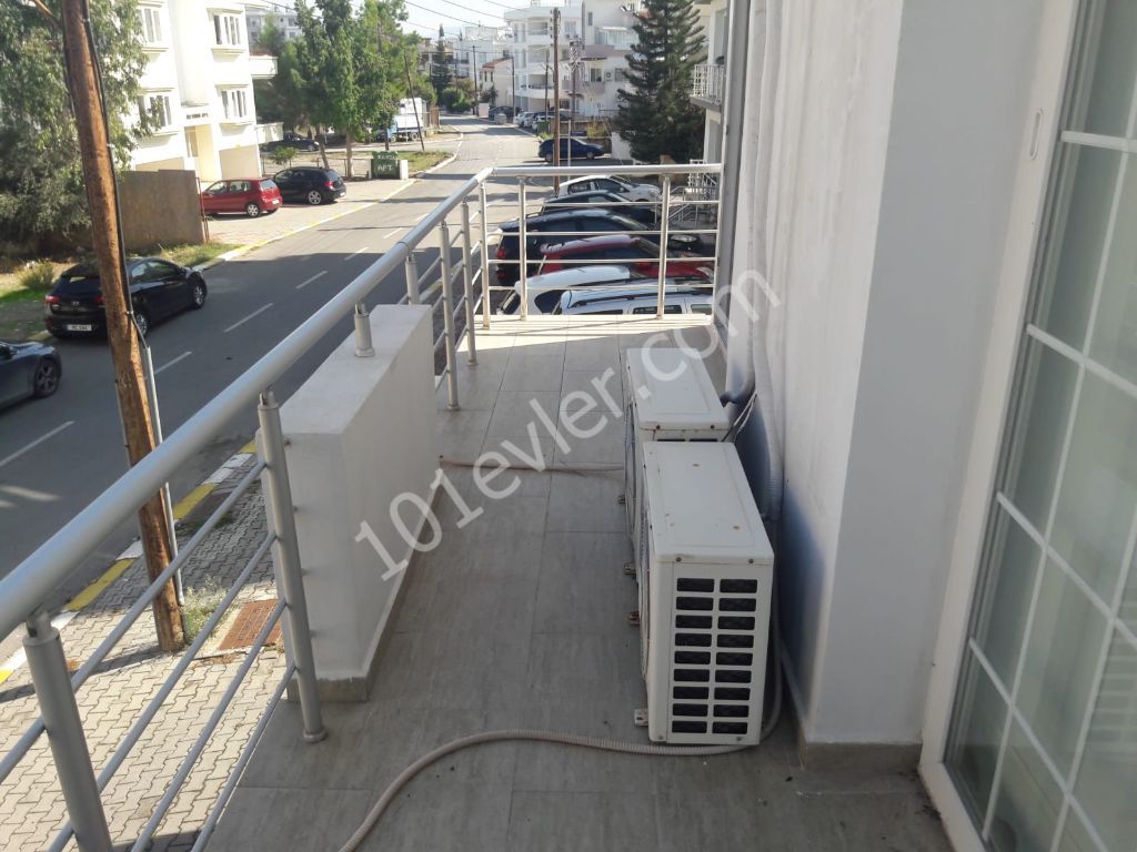 GİRNE MERKEZ DE SATILIK 2+1 DAİRE