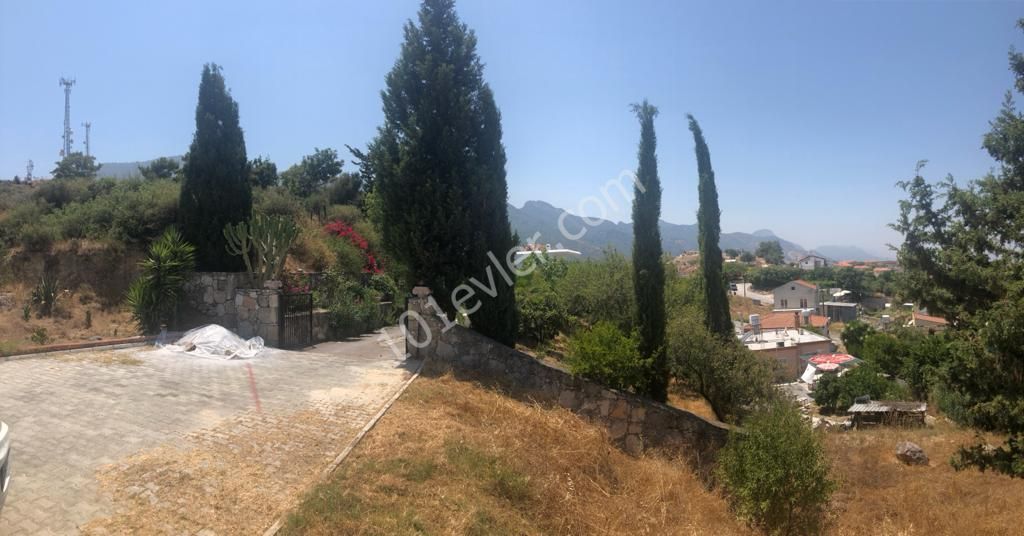 Residential Zoned Plot For Sale in Arapköy, Kyrenia