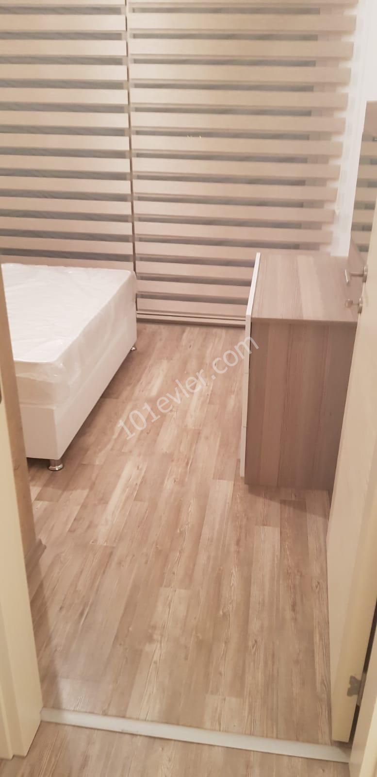 Girne merkeze  yakın 3+1 full eşyalı havuzlu villa