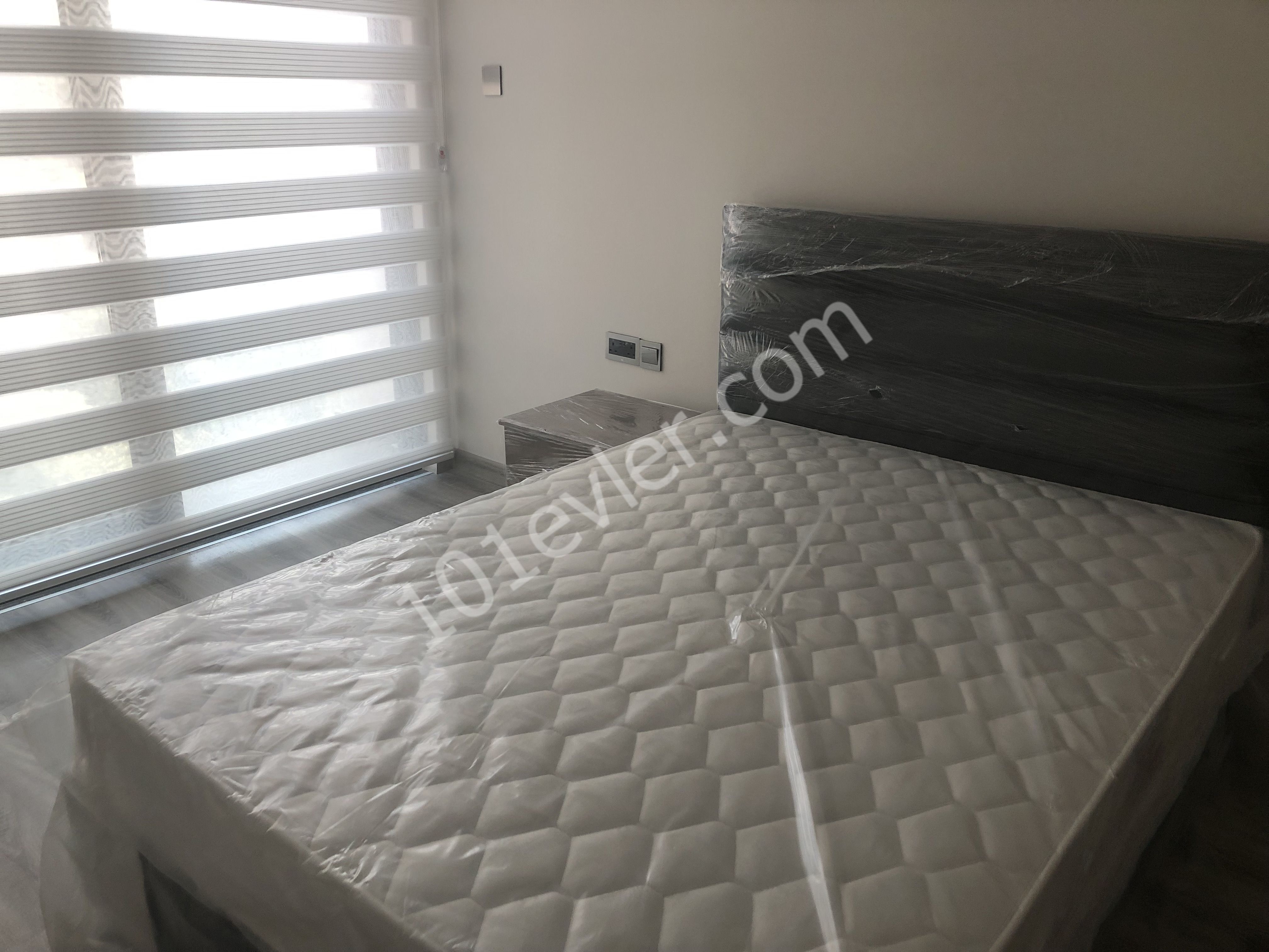 Girne merkezde lüx residance da kiralık 2+1 daire 