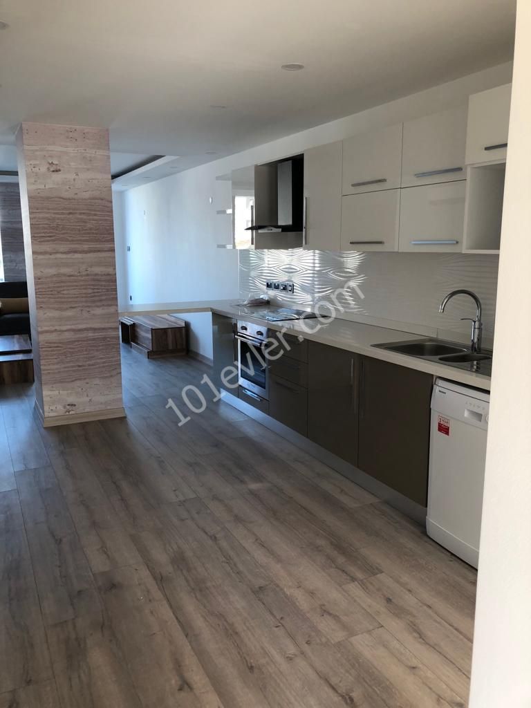 Flat To Rent in Girne Merkez, Kyrenia