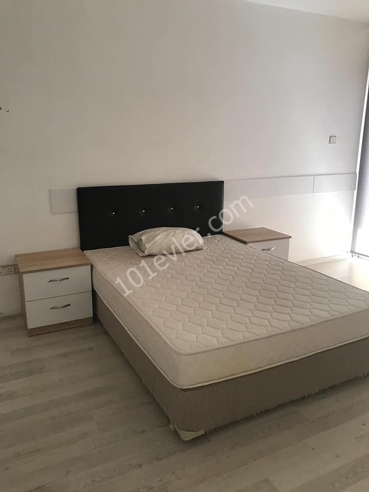 Girne  merkezde 2+1  residance  daire internet ve aidat dahıl