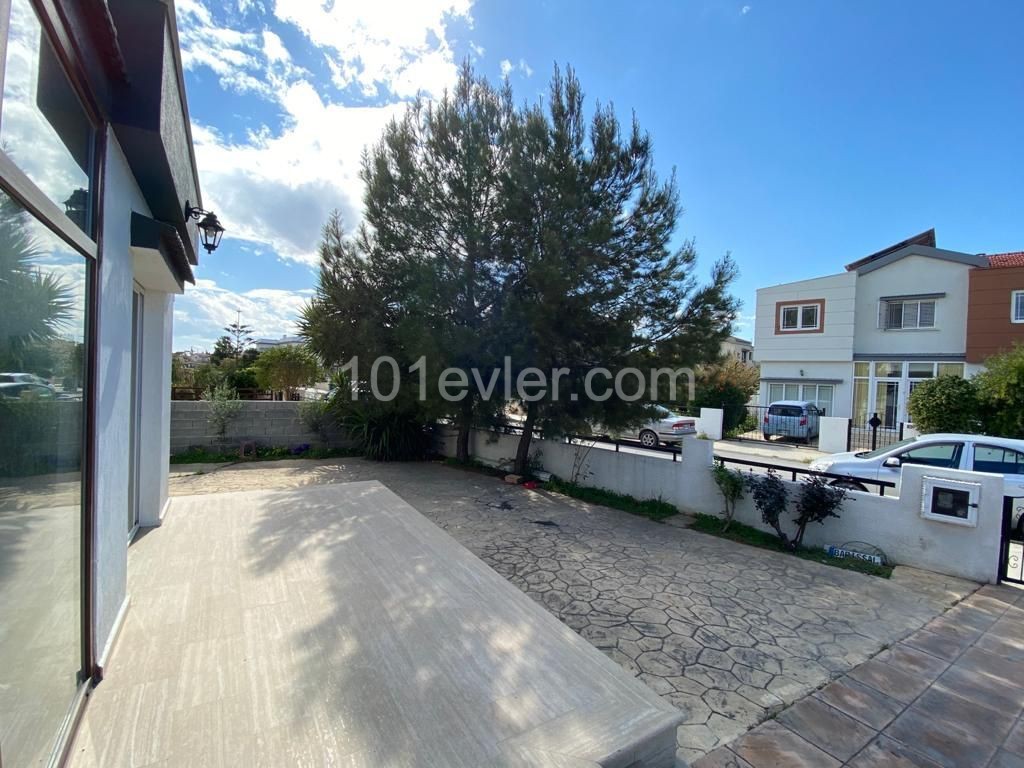 VILLA ZUM VERKAUF IN FAMAGUSTA TUZLDA ** 