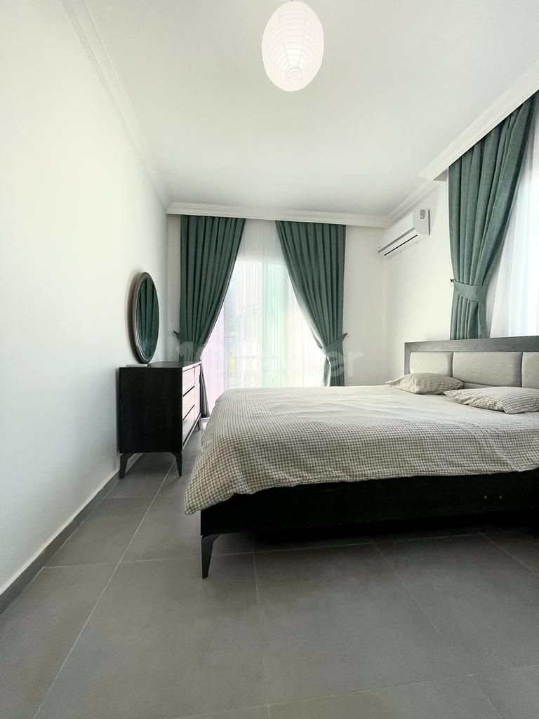 Penthouse zum Verkauf in Kyrenia, nahe am Meer, geeignet für den täglichen Bedarf