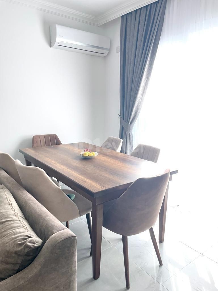 Penthouse zum Verkauf in Kyrenia, nahe am Meer, geeignet für den täglichen Bedarf