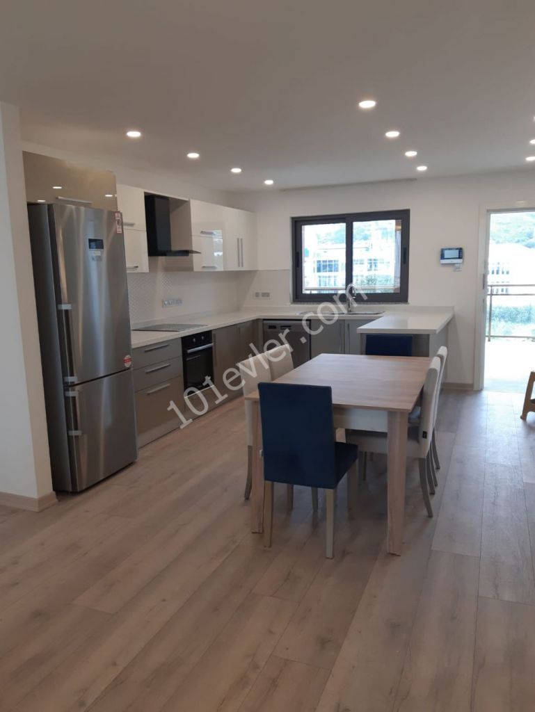 Flat To Rent in Girne Merkez, Kyrenia