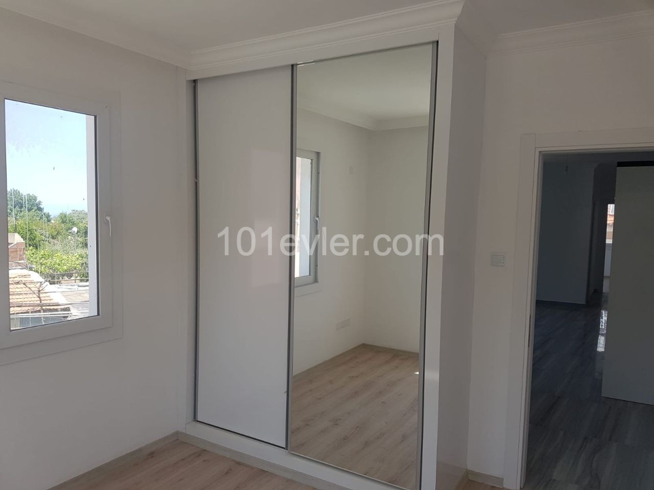 2+1 Wohnung in Alsancak zu verkaufen ** 