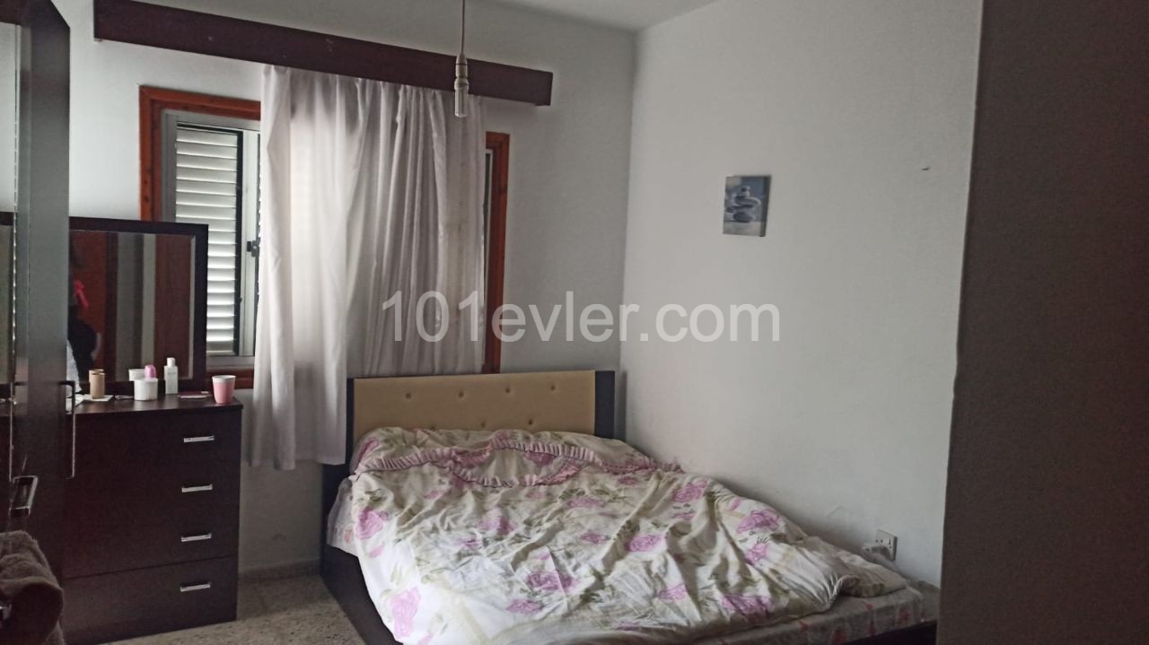 3+1 apartments for sale in the center of Kyrenia ** 