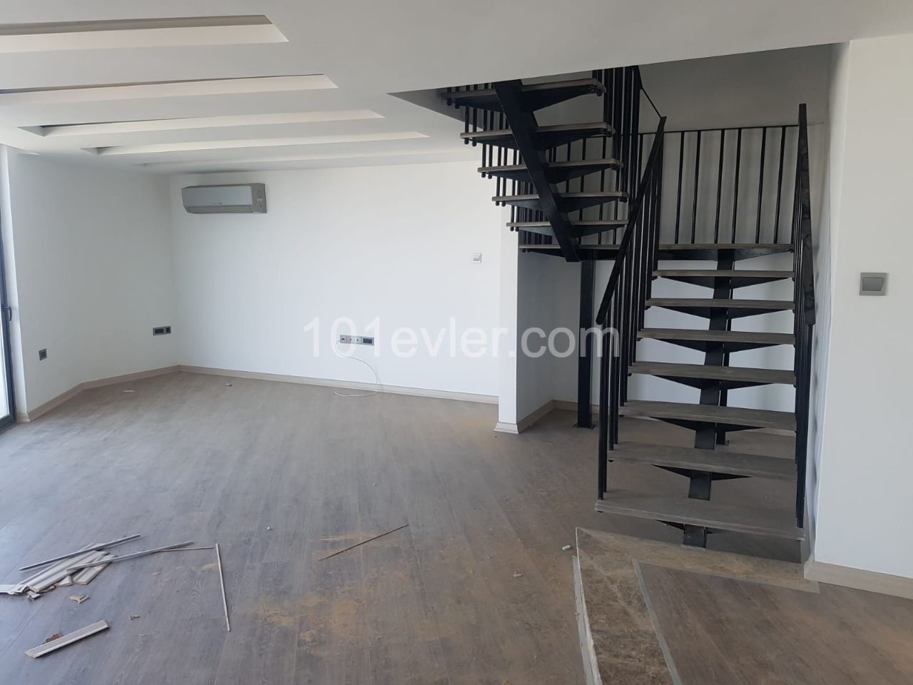 LUXURY 3+1 Double Penthouse FOR RENT in Kyrenia Central!!! ** 