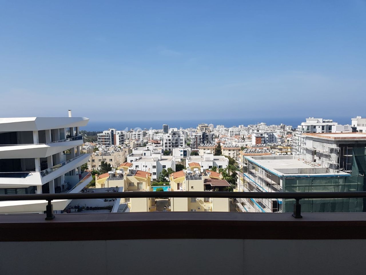 LUXURY fully furnished 4+1 Apartment FOR RENT in the center of Kyrenia ** 