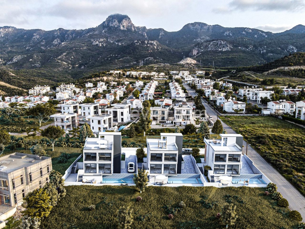 Magnificent 3+1 Villas with Equivalent Koçanli Mountain and Sea Views in Kyrenia Çatalköy Region ** 