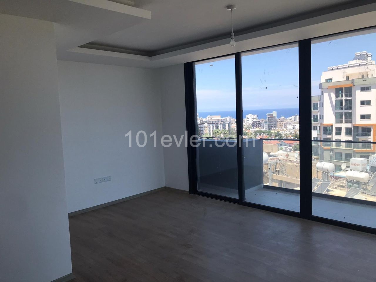 2+1 Penthouse FOR SALE in the Center of Kyrenia ** 