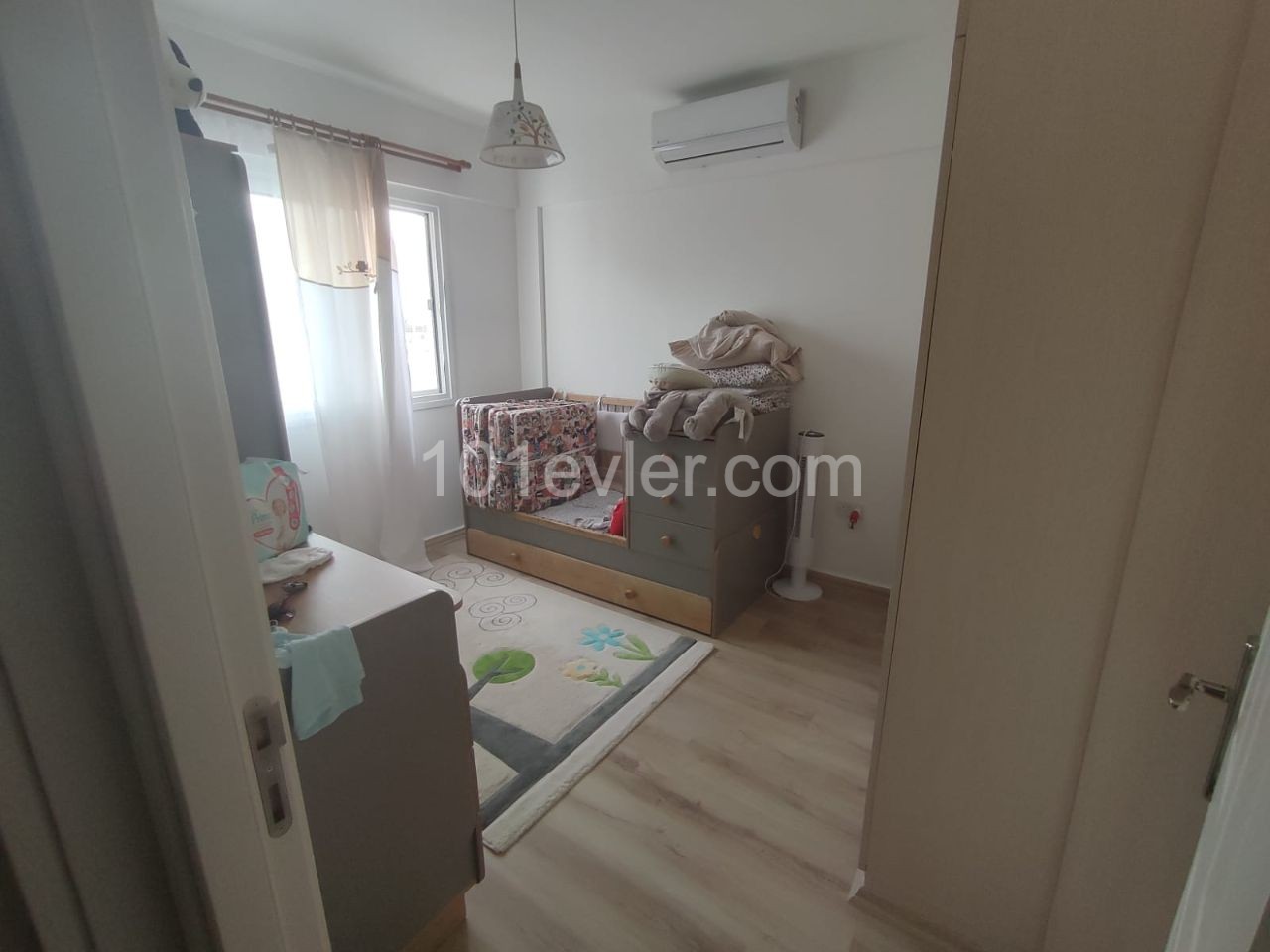 3+1 Wohnung mit Garten zum Verkauf in kleiner Erenköy ** 