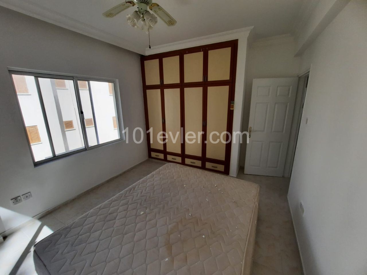 3 + 1 Apartments FOR SALE in the Center of Kyrenia ** 