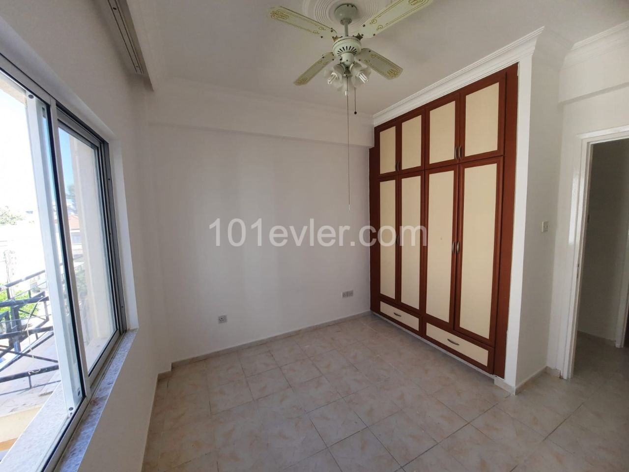 3 + 1 Apartments FOR SALE in the Center of Kyrenia ** 