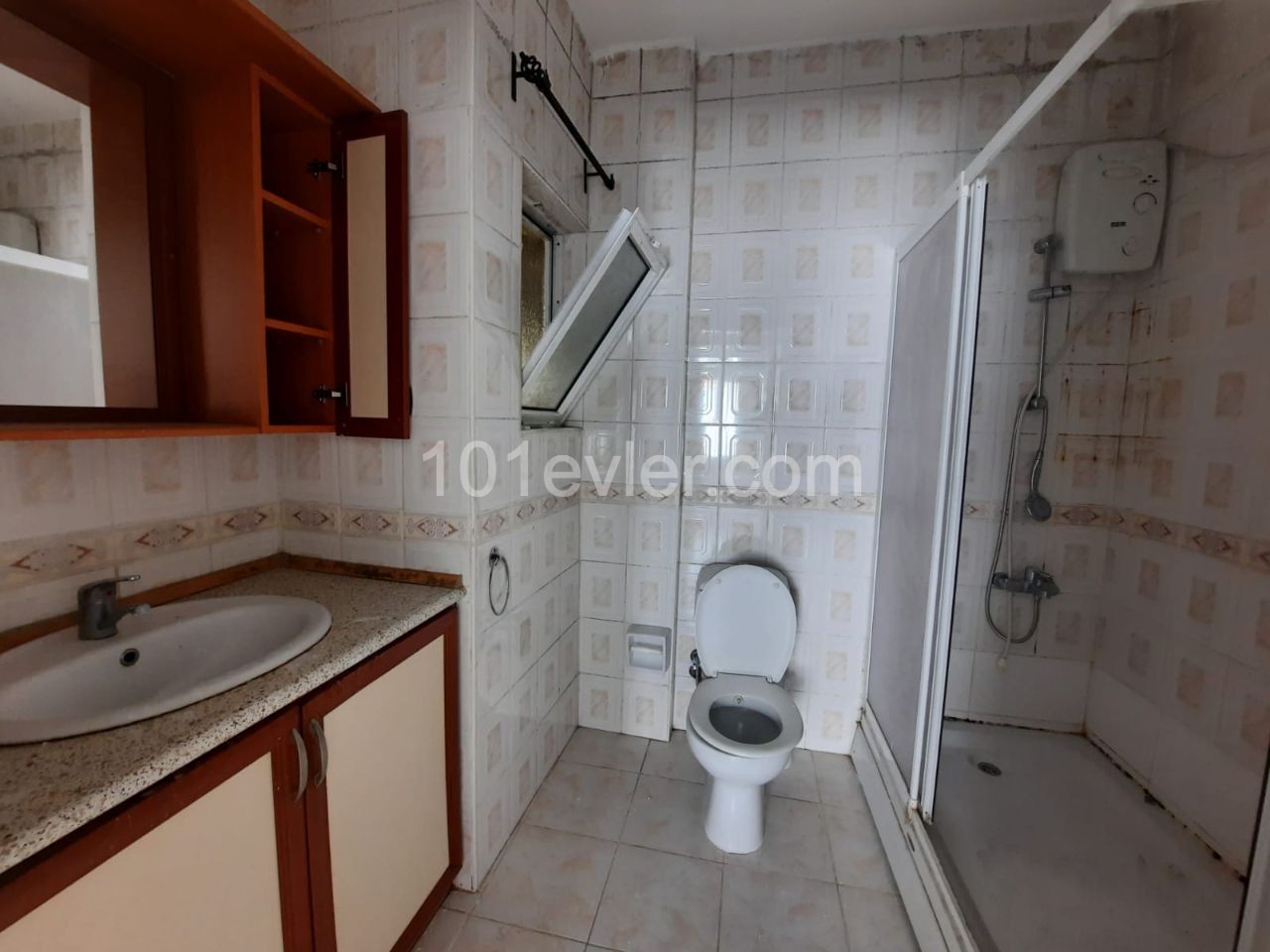 3 + 1 Apartments FOR SALE in the Center of Kyrenia ** 